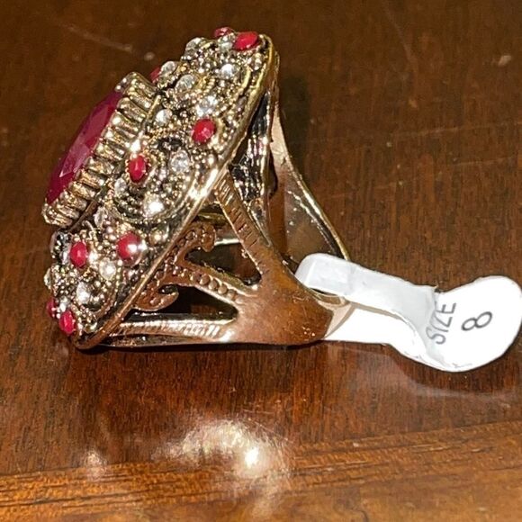 NWT Costume jewelry Turkish Victorian game of thrones dark red ring - Picture 2 of 13